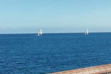 Un día espléndido despide a su paso por la costa Telde a los tripulantes de la Regata ARC (Foto Jesús Ruiz Mesa y Miguel Santana)